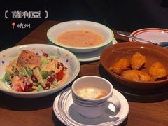 -萨莉亚意式餐厅(杭州滨江天街店)