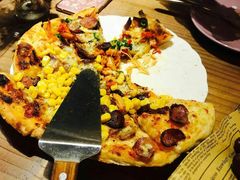 佛伦萨狂野披萨-盘炉forenza·云贵川融合小食堂 ( 钟楼中柳巷店)