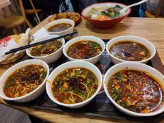 一口香岐山臊子面-十三朝牛馍王擀面皮(骡马市店)
