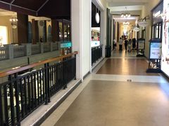 -王府井奥莱临潼小镇(临潼店)