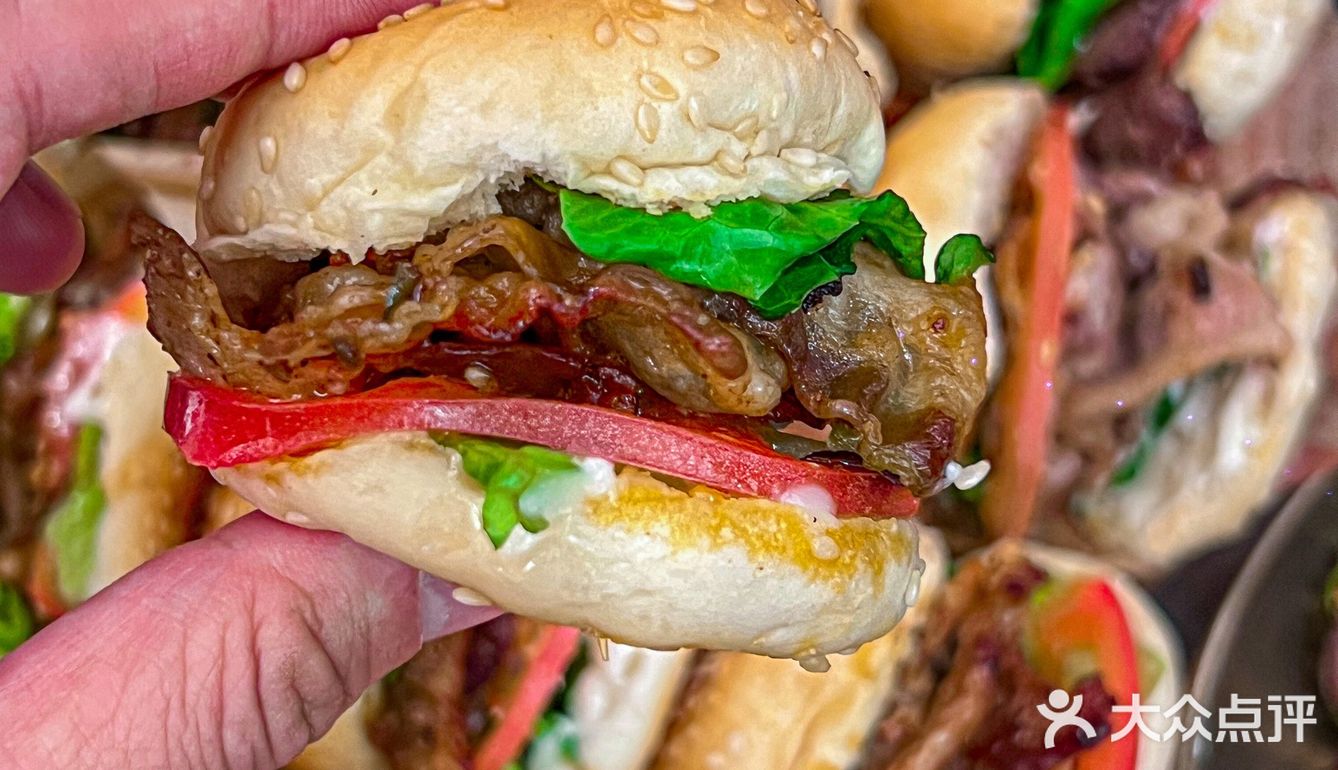 为了这一口mini小汉堡🍔我愿一直待在南昌
