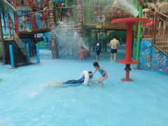 -青岛东方影都融创水世界