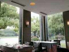 靠窗位-御花园·粤菜·海鲜火锅(中山公园店)
