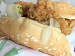 华莱士(学苑路店)-华莱士·全鸡汉堡(财经学院店)