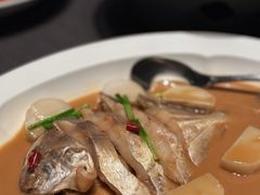 手打年糕烧鲳鱼-大儒小厨·苏浙菜(瑞虹太阳宫店)