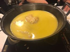 -鲜入围煮花胶鸡海鲜火锅