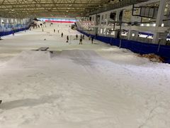 -乔波室内滑雪场
