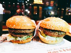 -The Habit Burger Grill 哈比特汉堡(复兴soho店)