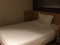 -路客HOTELS酒店(广州东站林和西地铁站店)
