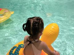 -涨巢·潮玩水疗局