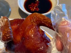 脆皮乳鸽-荣轩(新荣记环球金融中心店)
