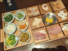 -银米·云南传统过桥米线(双廊黑金冠店)