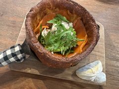 -ROAST coffee & eatery