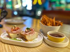 -Famous肥猫墨西哥音乐餐吧(五棵松华熙LIVE店)