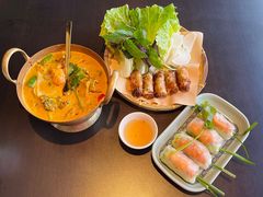 -大头虾越式风味餐厅(光明广场店)