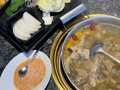 -一席地·本地鸡窝·杭帮鸡火锅(萧山银隆百货店)