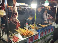 -巴陵广场