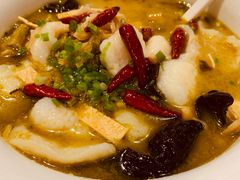酸菜巴沙鱼-渝是乎酸菜鱼·川渝小炒(新世界百货望京店)