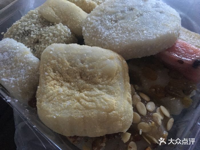 五芳斋(中山大道总店)莲蓉糕图片 - 第1张