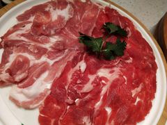 鲜肉双拼-香佰里重庆火锅(恒力博纳广场店)