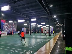-尤尼克斯羽毛球主题馆