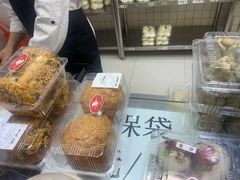 -白玉兰食品甜凤店(合生汇店)