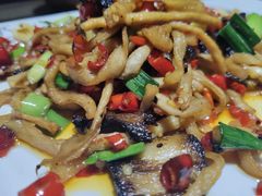 -三湘四水正宗湘菜(君峰路店)