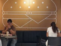 -麦当劳(中山公园龙之梦店)