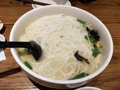 -茶花妹子云南餐厅(传媒大学店)