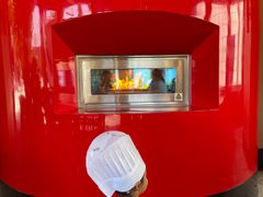 -城市大道红炉披萨烘焙坊