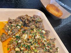 招牌铁板孜然牛肉-肉店炸炸炸·爆汁孜然牛肉