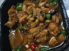 -杨铭宇黄焖鸡(新华路店)