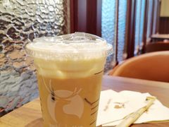 -瑞幸咖啡(江汉路中山大道店)