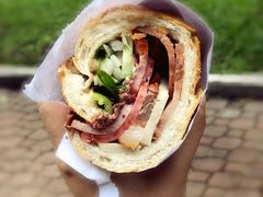 -Bánh Mì Huynh Hoa