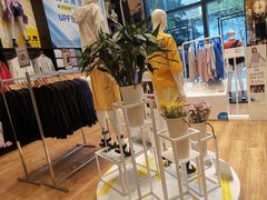-优衣库(深圳万象天地旗舰店)