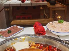 -贤合庄卤味火锅(安吉万达店)