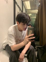 -魅·Hair设计烫染接发店