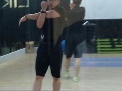 -Liking Fit24小时智能健身(金汇路韩国街店)