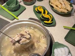 -润园四季椰子鸡火锅(卓越INTOWN店)