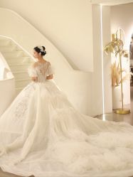 -艾米丽婚纱礼服