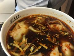 红汤辣荠菜馄饨-熙盛源(凤凰街店)
