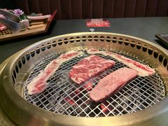 -铭牛烧肉·和牛海鲜自助(高新月牙湖店)
