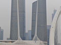 -南京眼步行桥