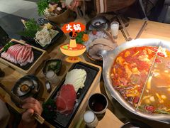 台式麻辣锅-湊湊火锅·茶憩(杭州湖滨银泰in77店)