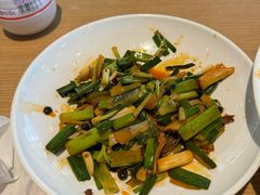 -渝信川菜 · 川味家常菜(财富购物中心店)