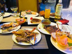 -宝利来国际大酒店-凤凰阁旋转餐厅