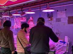 -上海龙吴水胜海发市场