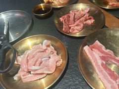 -何发发和牛烧肉·鳗鱼榴莲放题自助(乐峰广场店)