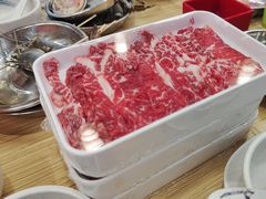 -杨老板·海鲜集市火锅·鲜切牛肉(中防万宝店)