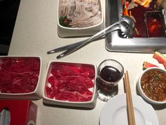 -海底捞火锅鲜切牛肉主题店(长寿路店)